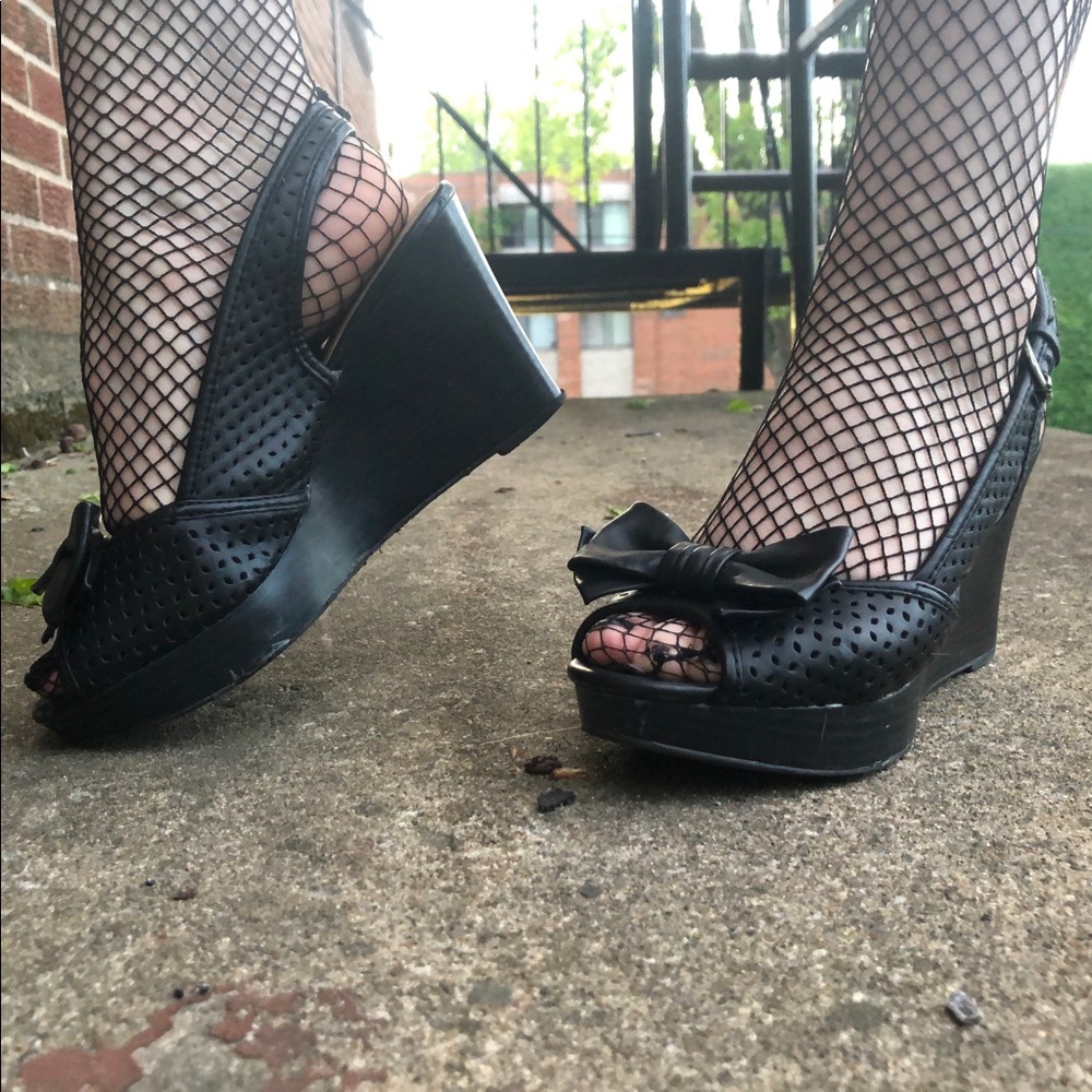 APT 9 Wedge Sandals